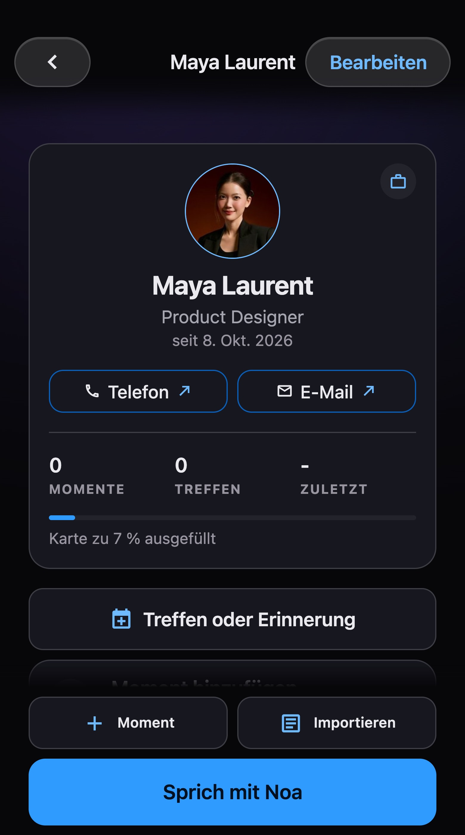 Die Karte von Maya Laurent, vom Scan angelegt: ihr Foto aus der Visitenkarte, ihre Funktion, ihr Telefon und ihre E-Mail